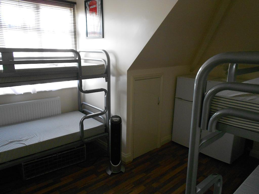 Mapesbury Hostel לונדון חדר תמונה